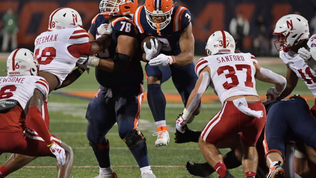 Kaden Feagin run 2023 Nebraska at Illinois football USATSI_21587556